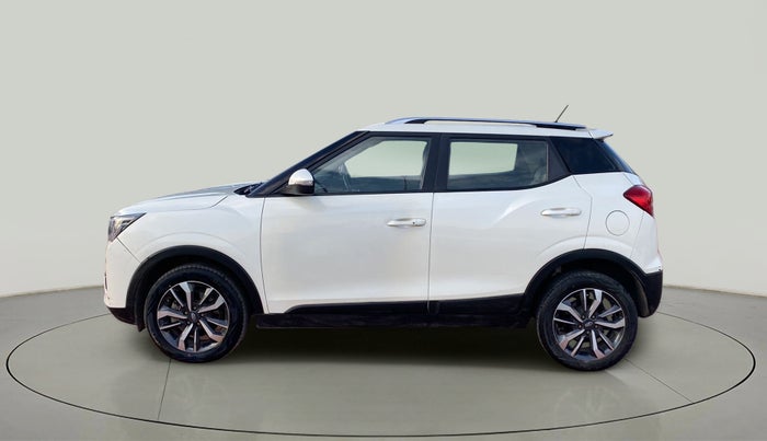 2019 Mahindra XUV300 W8 (O) 1.5 DIESEL, Diesel, Manual, 43,184 km, Left Side