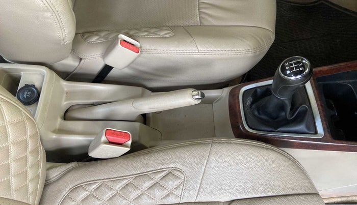 2018 Maruti Dzire VDI, Diesel, Manual, 65,048 km, Gear Lever