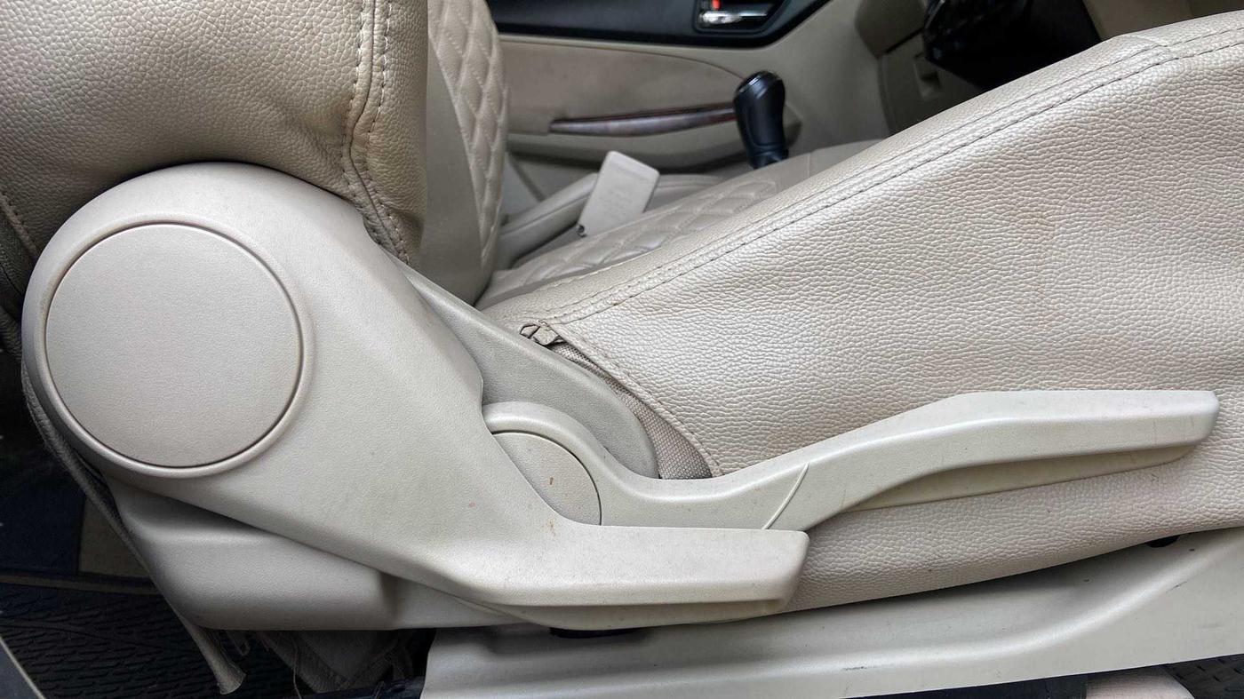 2018 Maruti Dzire VDI, Diesel, Manual, 65,048 km, Driver Side Adjustment Panel