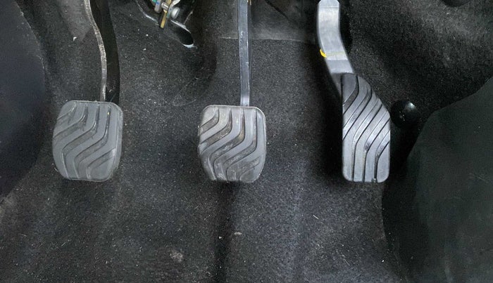 2022 Nissan MAGNITE XV MT, Petrol, Manual, 1,604 km, Pedals