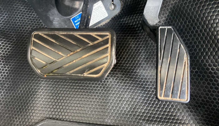 2017 Maruti Celerio VXI AMT, Petrol, Automatic, 42,188 km, Pedals