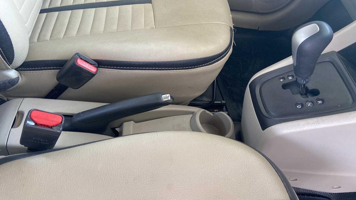 2017 Maruti Celerio VXI AMT, Petrol, Automatic, 42,188 km, Gear Lever