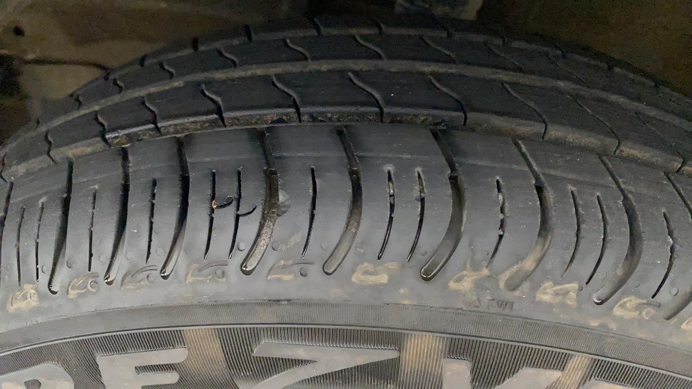 2023 Maruti S PRESSO VXI+, Petrol, Manual, 9,884 km, Left Front Tyre Tread