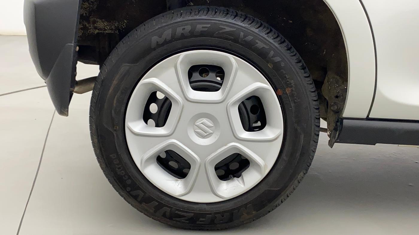2023 Maruti S PRESSO VXI+, Petrol, Manual, 9,884 km, Right Rear Wheel