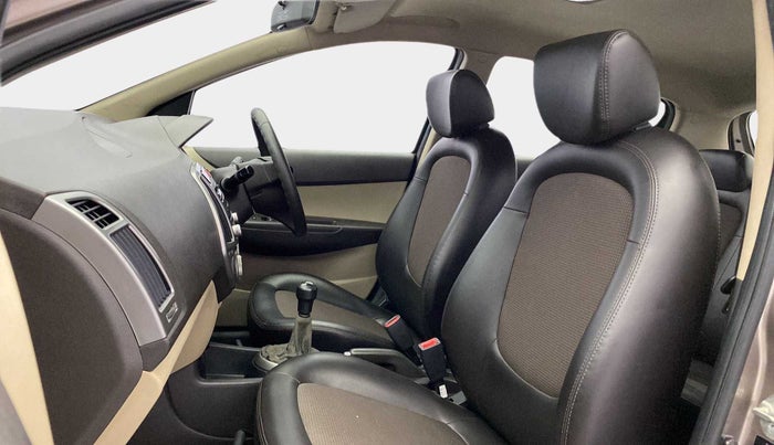 2013 Hyundai i20 MAGNA (O) 1.2, Petrol, Manual, 27,413 km, Right Side Front Door Cabin