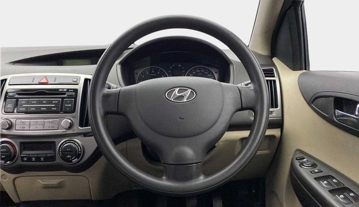 2013 Hyundai i20 MAGNA (O) 1.2, Petrol, Manual, 27,413 km, Steering Wheel Close Up