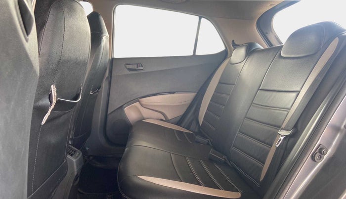 2019 Hyundai Grand i10 MAGNA 1.2 KAPPA VTVT, Petrol, Manual, 98,165 km, Right Side Rear Door Cabin