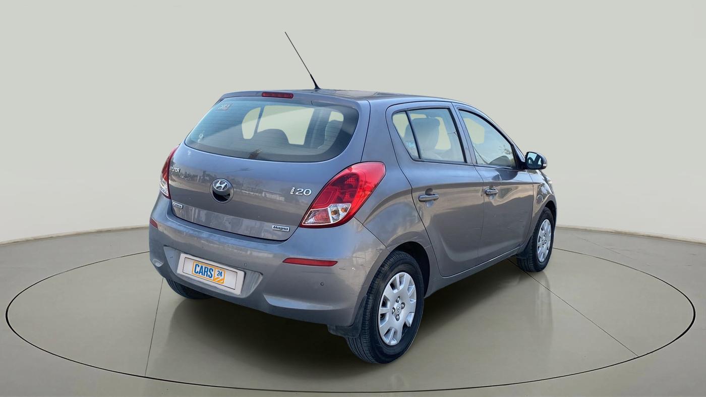 2013 Hyundai i20 MAGNA 1.4 CRDI, Diesel, Manual, 1,01,877 km, Right Back Diagonal