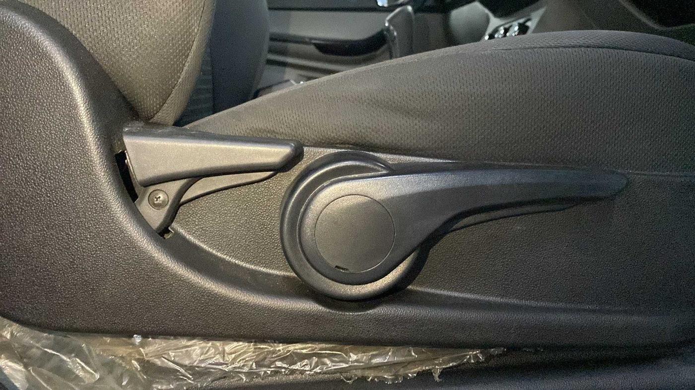 2018 Tata Tiago XZA PETROL, Petrol, Automatic, 29,742 km, Driver Side Adjustment Panel