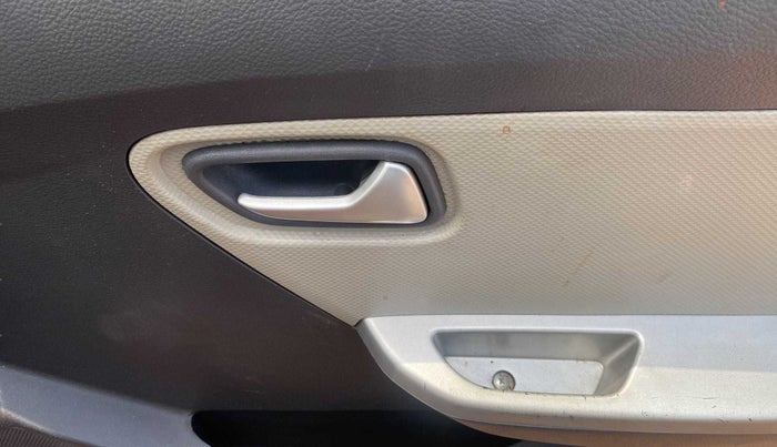 2016 Maruti Alto K10 VXI AMT, Petrol, Automatic, 70,983 km, Driver Side Door Panels Control