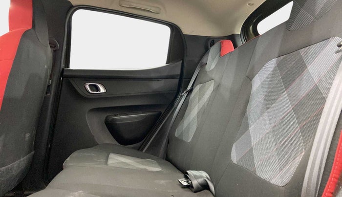 2020 Renault Kwid RXT 1.0 (O), Petrol, Manual, 14,506 km, Right Side Rear Door Cabin