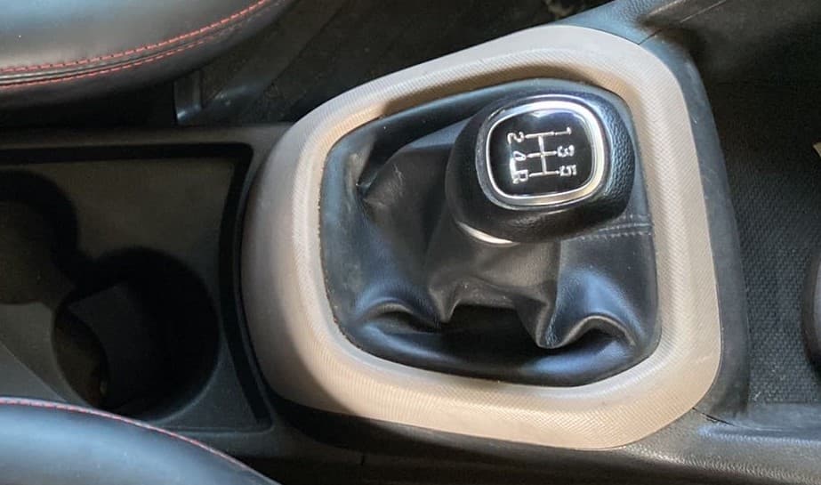 2016 Hyundai Grand i10 ASTA (O) 1.2 KAPPA VTVT, Petrol, Manual, 27,480 km, Gear Lever