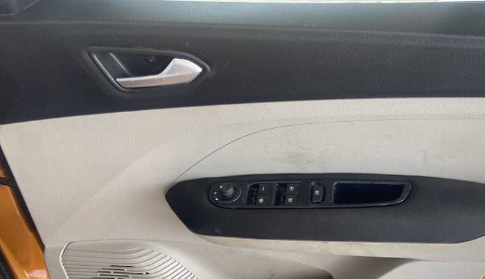 2019 Renault TRIBER RXZ, Petrol, Manual, 74,141 km, Driver Side Door Panels Control