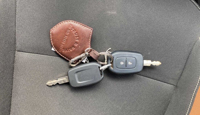 2020 Renault Kwid CLIMBER 1.0 AMT (O), Petrol, Automatic, 4,141 km, Key Close Up