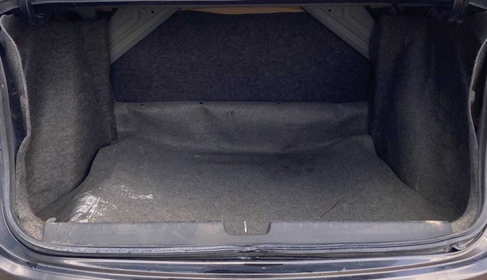 2018 Honda City 1.5L I-DTEC V, Diesel, Manual, 1,12,379 km, Boot Inside