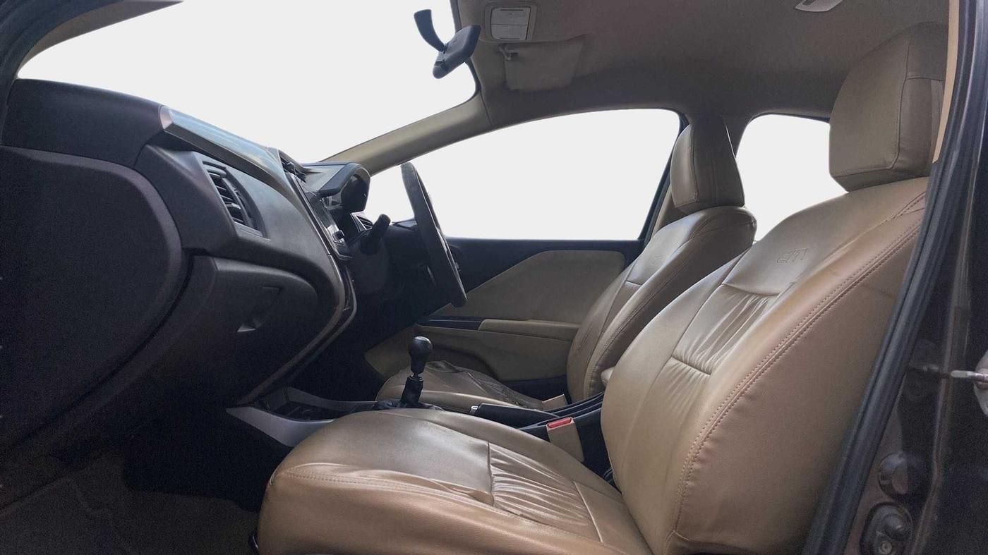 2018 Honda City 1.5L I-DTEC V, Diesel, Manual, 1,12,379 km, Right Side Front Door Cabin
