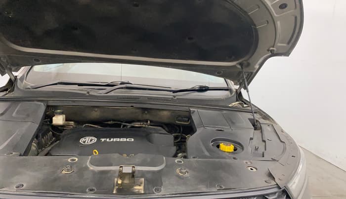 2021 MG HECTOR PLUS SMART 2.0 DIESEL TURBO MT 7-STR, Diesel, Manual, 87,830 km, Engine View - Left