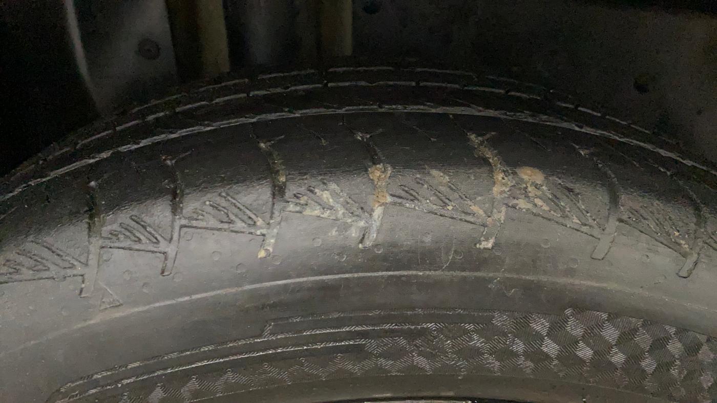 2021 MG HECTOR PLUS SMART 2.0 DIESEL TURBO MT 7-STR, Diesel, Manual, 87,830 km, Right Rear Tyre Tread