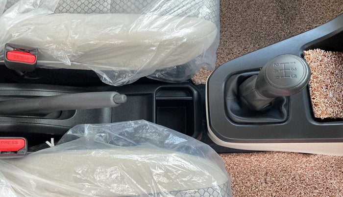 2023 Maruti New Wagon-R LXI 1.0, Petrol, Manual, 3,590 km, Gear Lever