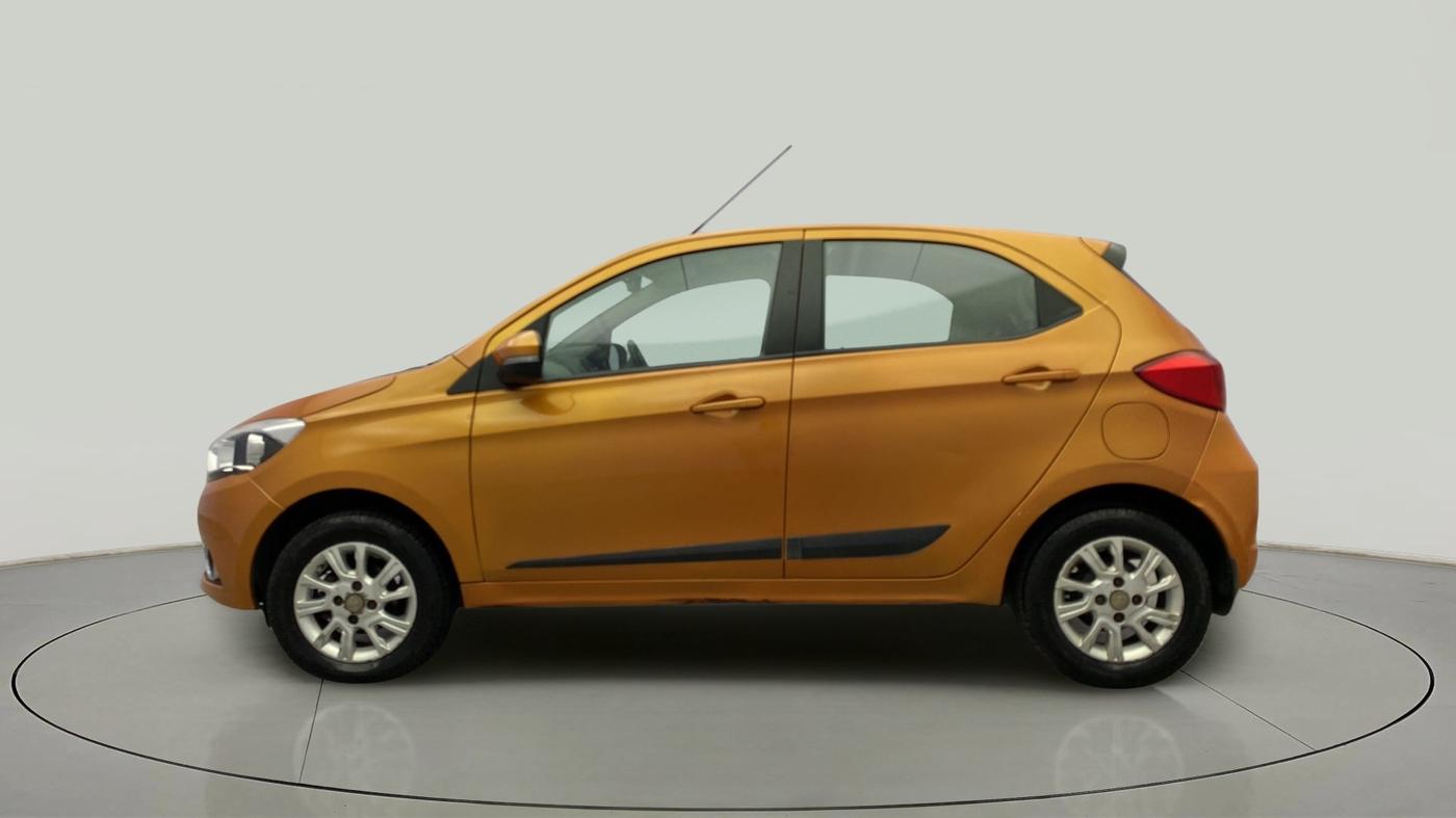 2016 Tata Tiago XZ PETROL, Petrol, Manual, 77,735 km, Left Side