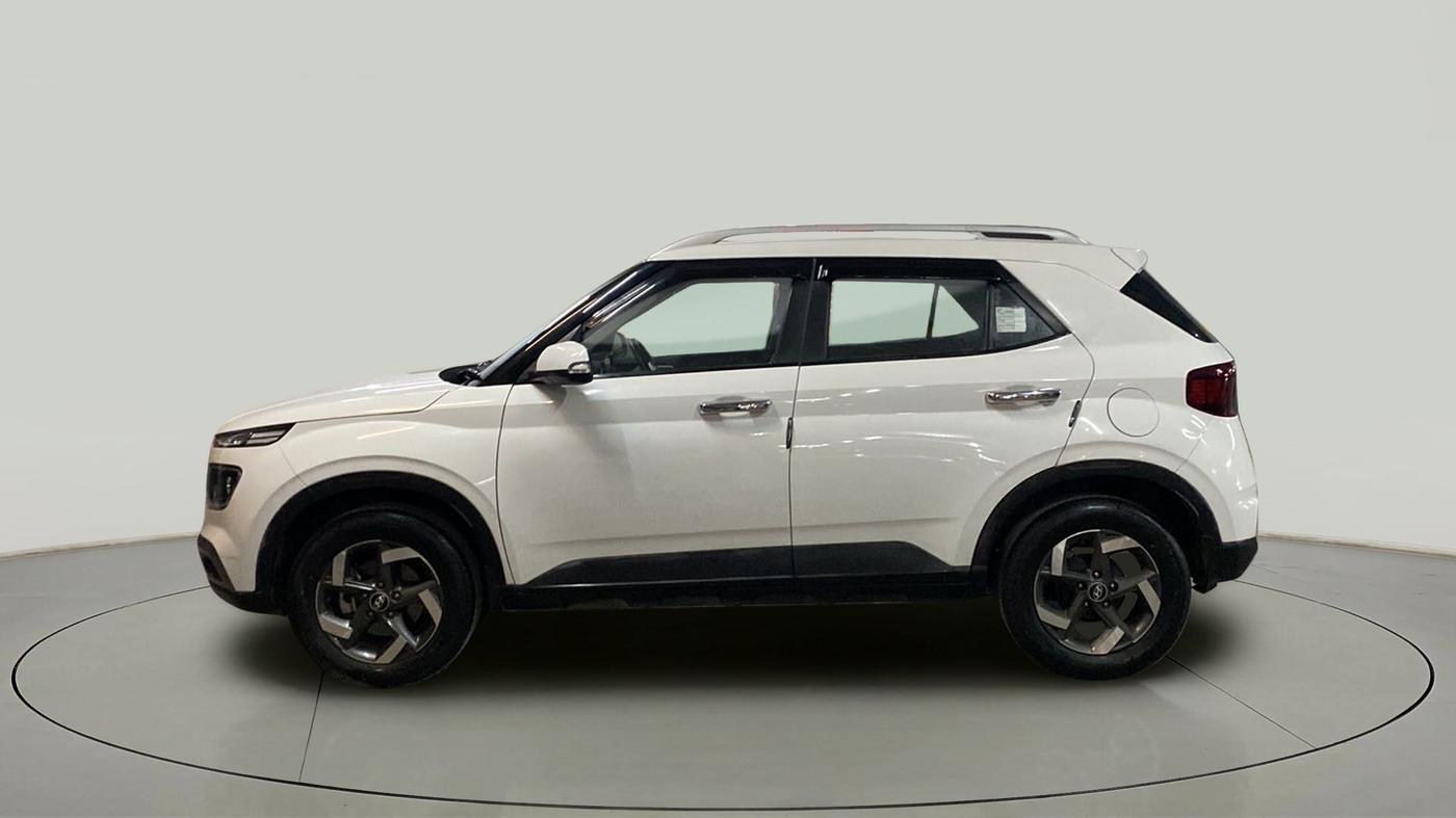 2020 Hyundai VENUE SX 1.5 CRDI, Diesel, Manual, 50,102 km, Left Side