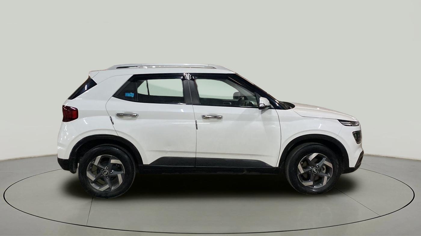 2020 Hyundai VENUE SX 1.5 CRDI, Diesel, Manual, 50,102 km, Right Side View