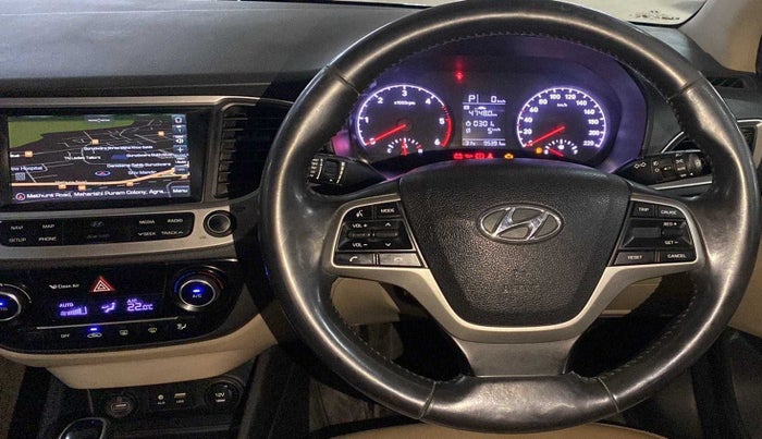 2017 Hyundai Verna 1.6 CRDI SX + AT, Diesel, Automatic, 95,428 km, Steering Wheel Close Up