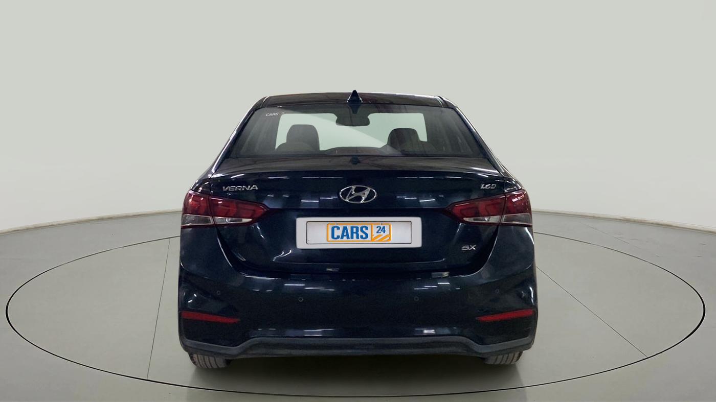 2017 Hyundai Verna 1.6 CRDI SX + AT, Diesel, Automatic, 95,428 km, Back/Rear