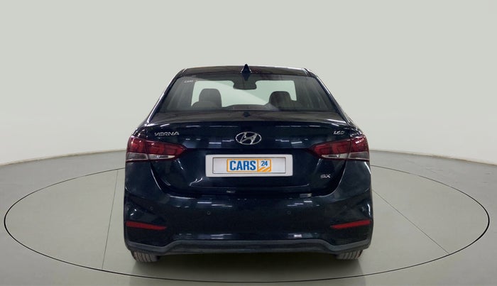 2017 Hyundai Verna 1.6 CRDI SX + AT, Diesel, Automatic, 95,428 km, Back/Rear