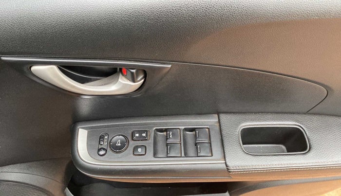 2017 Honda BR-V 1.5L I-VTEC VX, Petrol, Manual, 72,768 km, Driver Side Door Panels Control