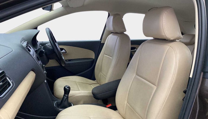 2016 Volkswagen Polo HIGHLINE1.2L, Petrol, Manual, 34,446 km, Right Side Front Door Cabin