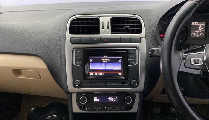 2016 Volkswagen Polo HIGHLINE1.2L, Petrol, Manual, 34,446 km, Air Conditioner