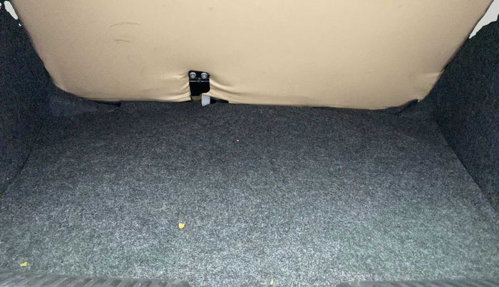 2016 Volkswagen Polo HIGHLINE1.2L, Petrol, Manual, 34,446 km, Boot Inside