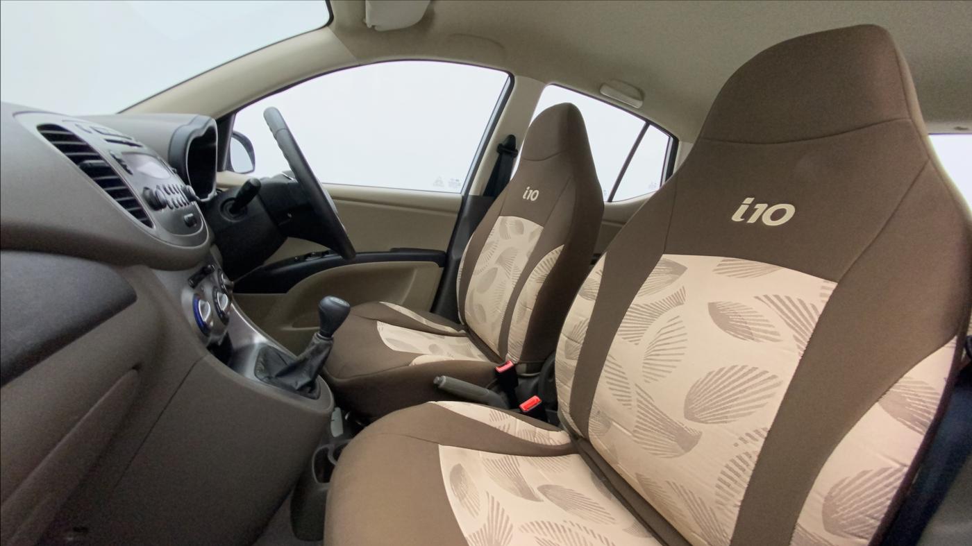 2015 Hyundai i10 SPORTZ 1.1, Petrol, Manual, 28,784 km, Right Side Front Door Cabin