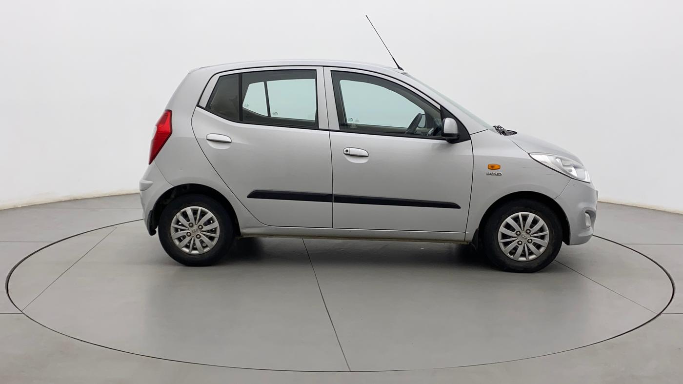 2015 Hyundai i10 SPORTZ 1.1, Petrol, Manual, 28,784 km, Right Side View