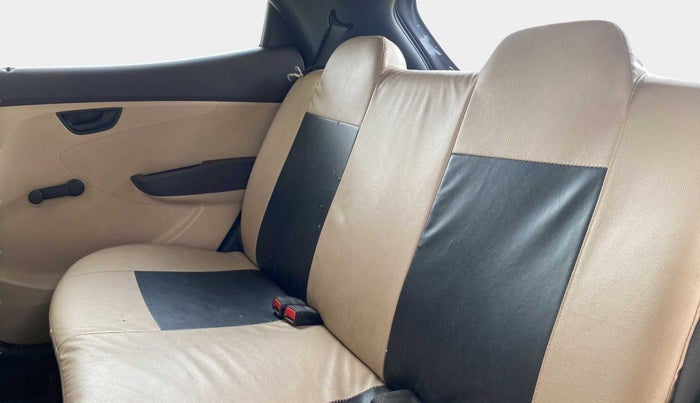 2017 Hyundai Eon ERA +, Petrol, Manual, 54,467 km, Right Side Rear Door Cabin