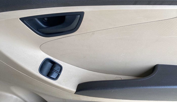 2017 Hyundai Eon ERA +, Petrol, Manual, 54,467 km, Driver Side Door Panels Control