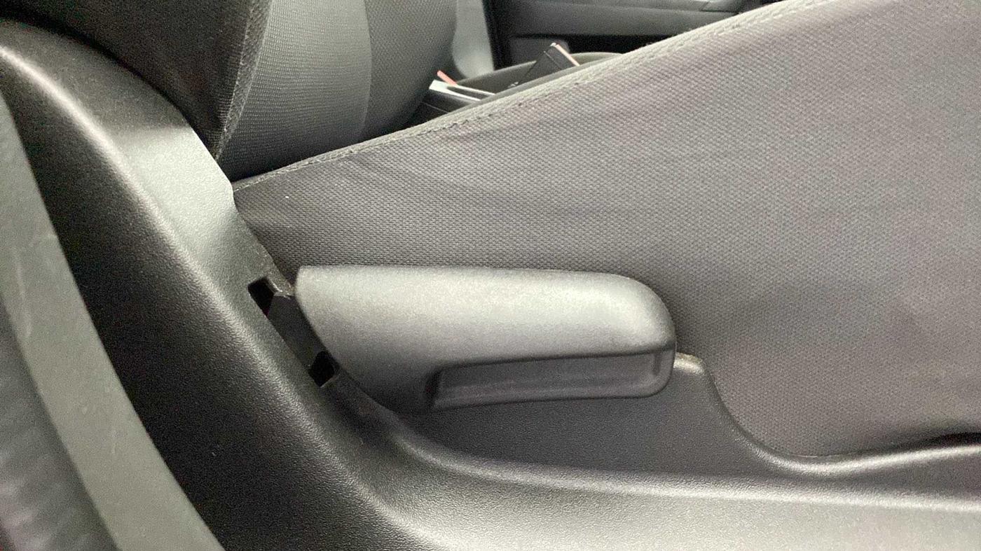 2016 Maruti Vitara Brezza VDI, Diesel, Manual, 81,748 km, Driver Side Adjustment Panel