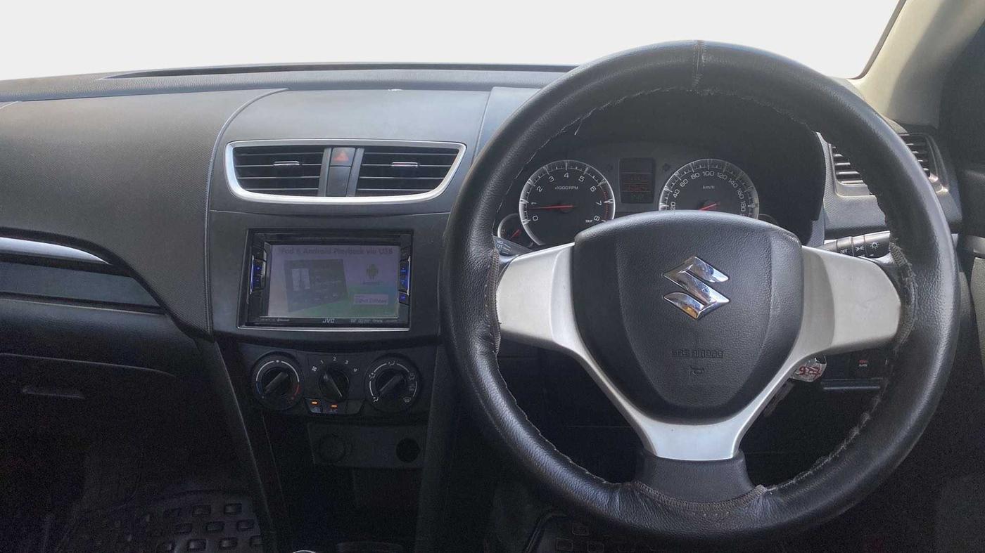 2016 Maruti Swift VXI O, Petrol, Manual, 60,011 km, Steering Wheel Close Up