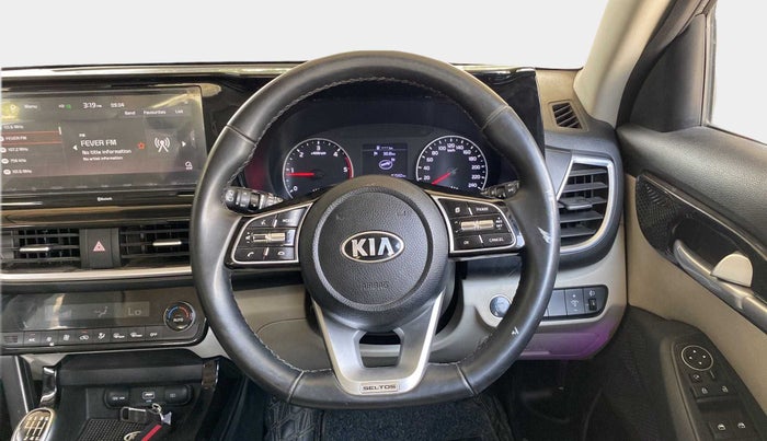 2020 KIA SELTOS HTX 1.5 DIESEL, Diesel, Manual, 61,675 km, Steering Wheel Close Up