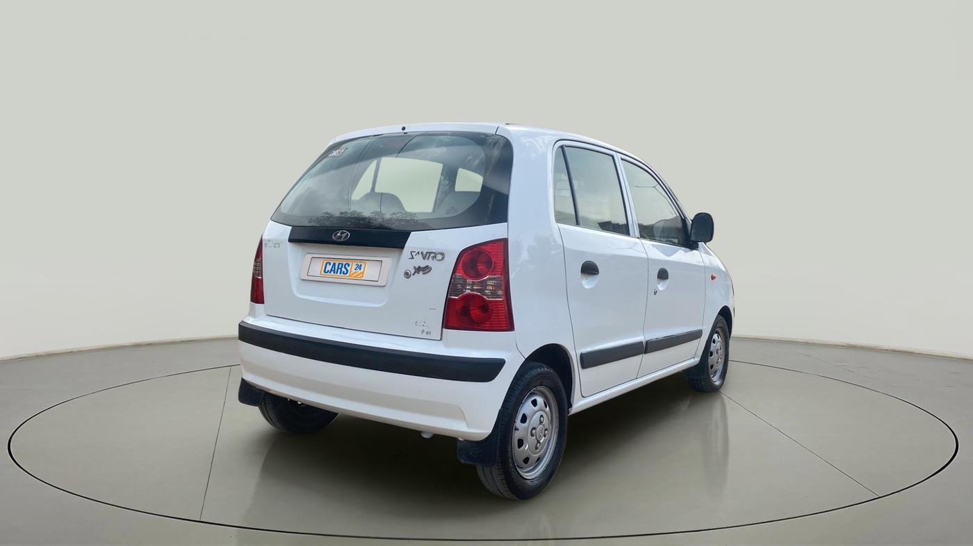 2011 Hyundai Santro Xing GL PLUS, Petrol, Manual, 1,00,022 km, Right Back Diagonal