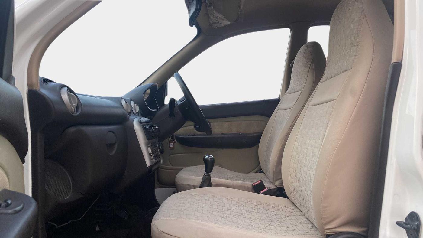 2011 Hyundai Santro Xing GL PLUS, Petrol, Manual, 1,00,022 km, Right Side Front Door Cabin