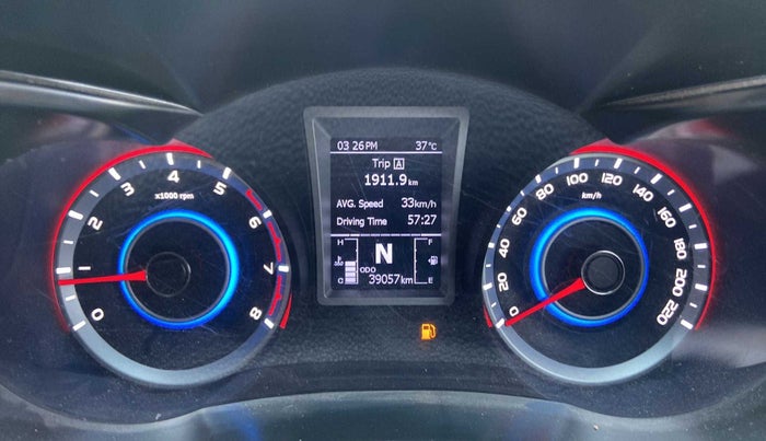 2022 Mahindra XUV300 W8 (O) 1.2 PETROL, Petrol, Manual, 39,052 km, Odometer Image