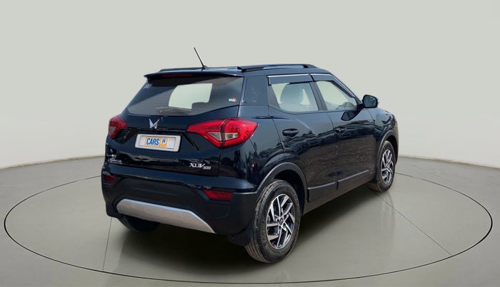 2022 Mahindra XUV300 W8 (O) 1.2 PETROL, Petrol, Manual, 39,052 km, Right Back Diagonal