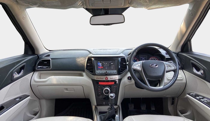 2022 Mahindra XUV300 W8 (O) 1.2 PETROL, Petrol, Manual, 39,052 km, Dashboard