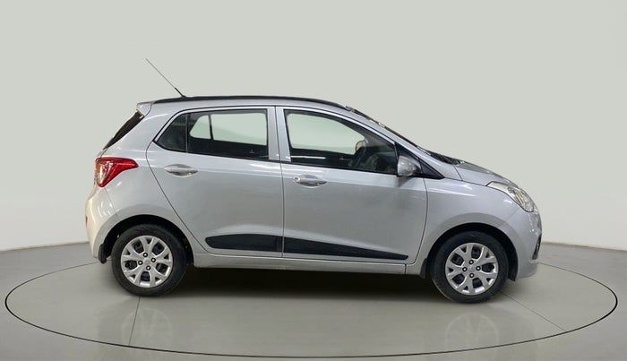 2016 Hyundai Grand i10 SPORTZ 1.2 KAPPA VTVT, Petrol, Manual, 65,120 km, Right Side View