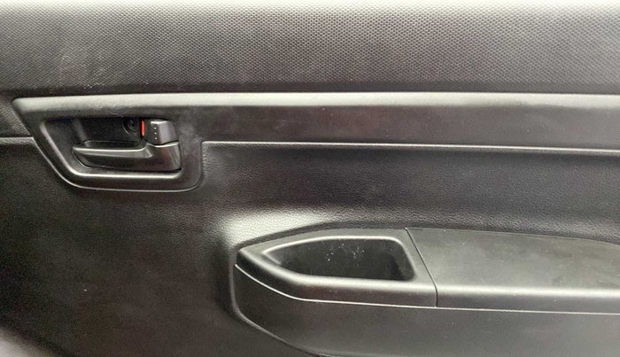 2022 Maruti S PRESSO VXI PLUS AMT, Petrol, Automatic, 38,557 km, Driver Side Door Panels Control