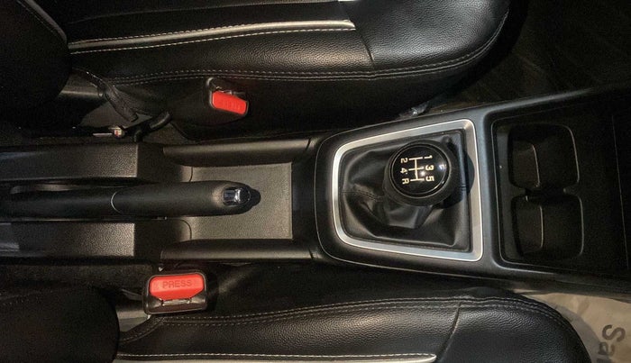 2023 Maruti Swift VXI, Petrol, Manual, 8,058 km, Gear Lever