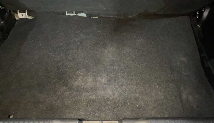 2023 Maruti Swift VXI, Petrol, Manual, 8,058 km, Boot Inside