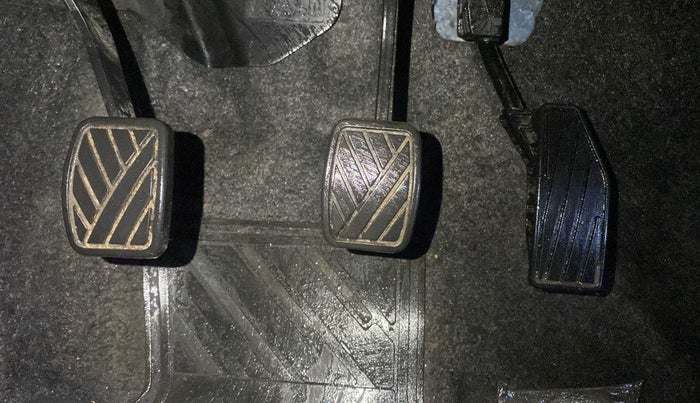 2023 Maruti Swift VXI, Petrol, Manual, 8,058 km, Pedals
